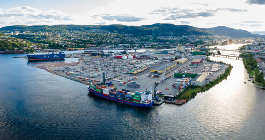 Drammen havn240820b