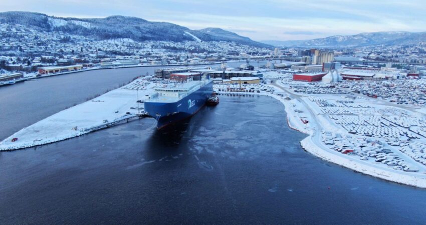 I denne bukta skal det nå bli landarealer. Bilskipene er flyttet til Kattegatkai. Foto: Drammen Havn.